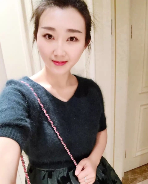 小妮的第三张照片--福州良缘征婚网