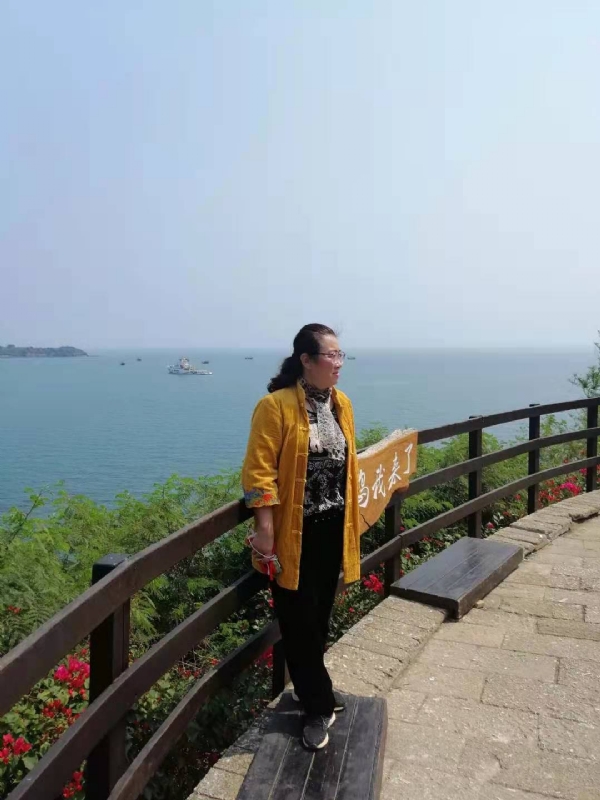 曦若半秋的第一张照片--福州良缘征婚网